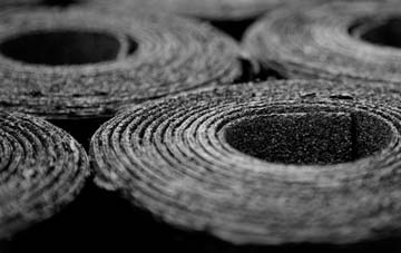 Ynys Tachwedd bitumen roof disadvantages